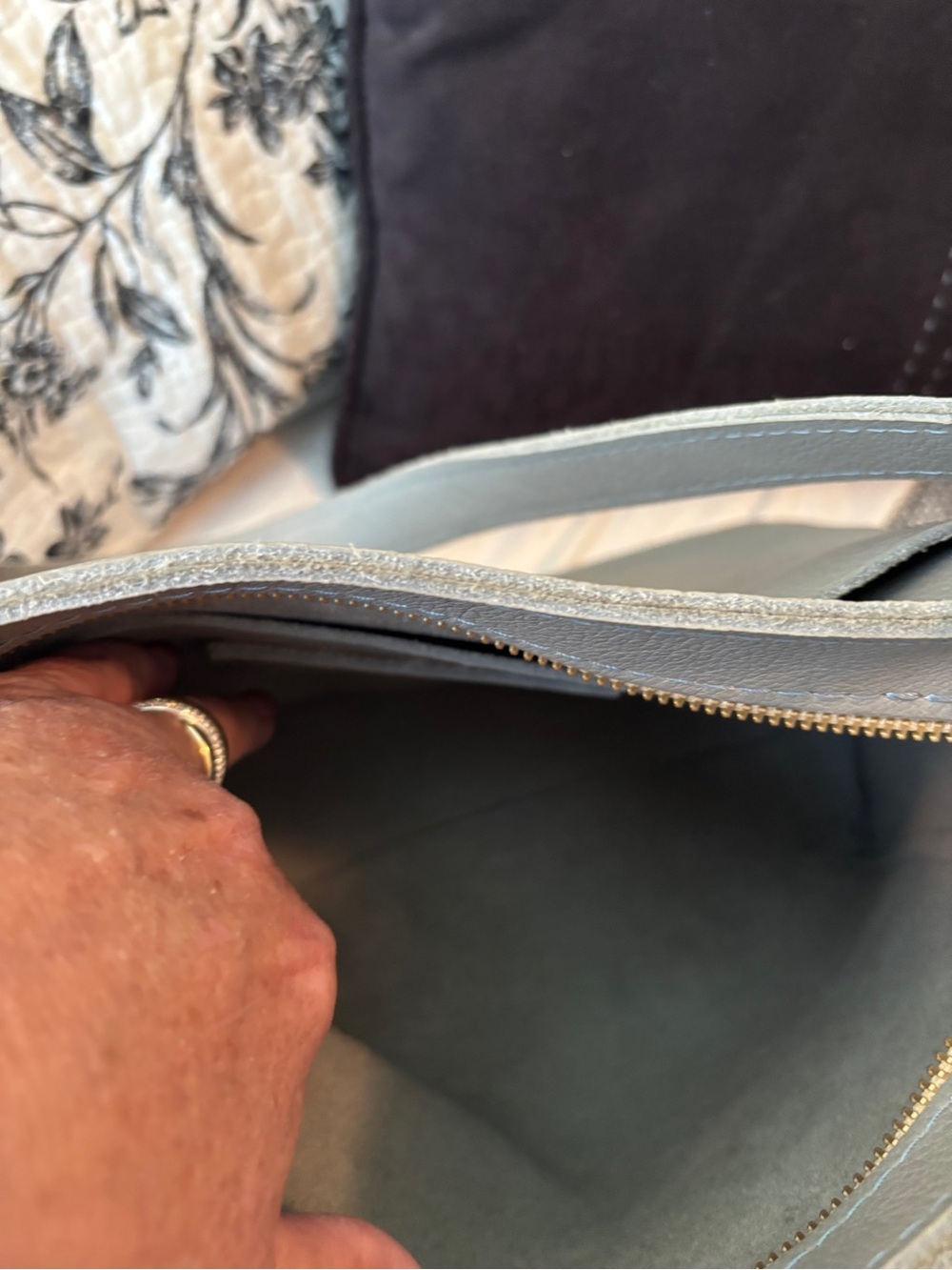 Portland Leather Goods- Nimbus Gray Triangle Shoulder Bag. - Picture 5 of 6